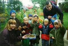 fot03.jpg (8382 bytes)